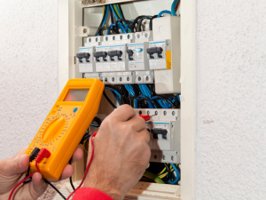 Construction electrician helper jobs in Canada for foreigners