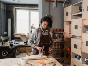 Carpentry repairman/woman jobs in Canada for foreigners